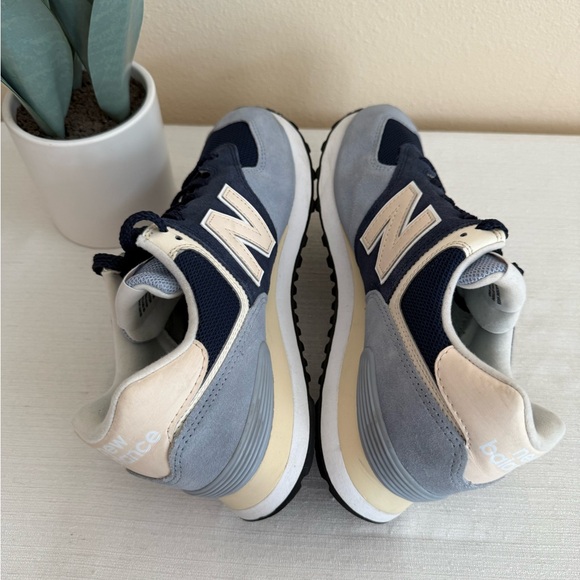 New Balance 574 Blue and Cream Casual Sneakers - Picture 10 of 14